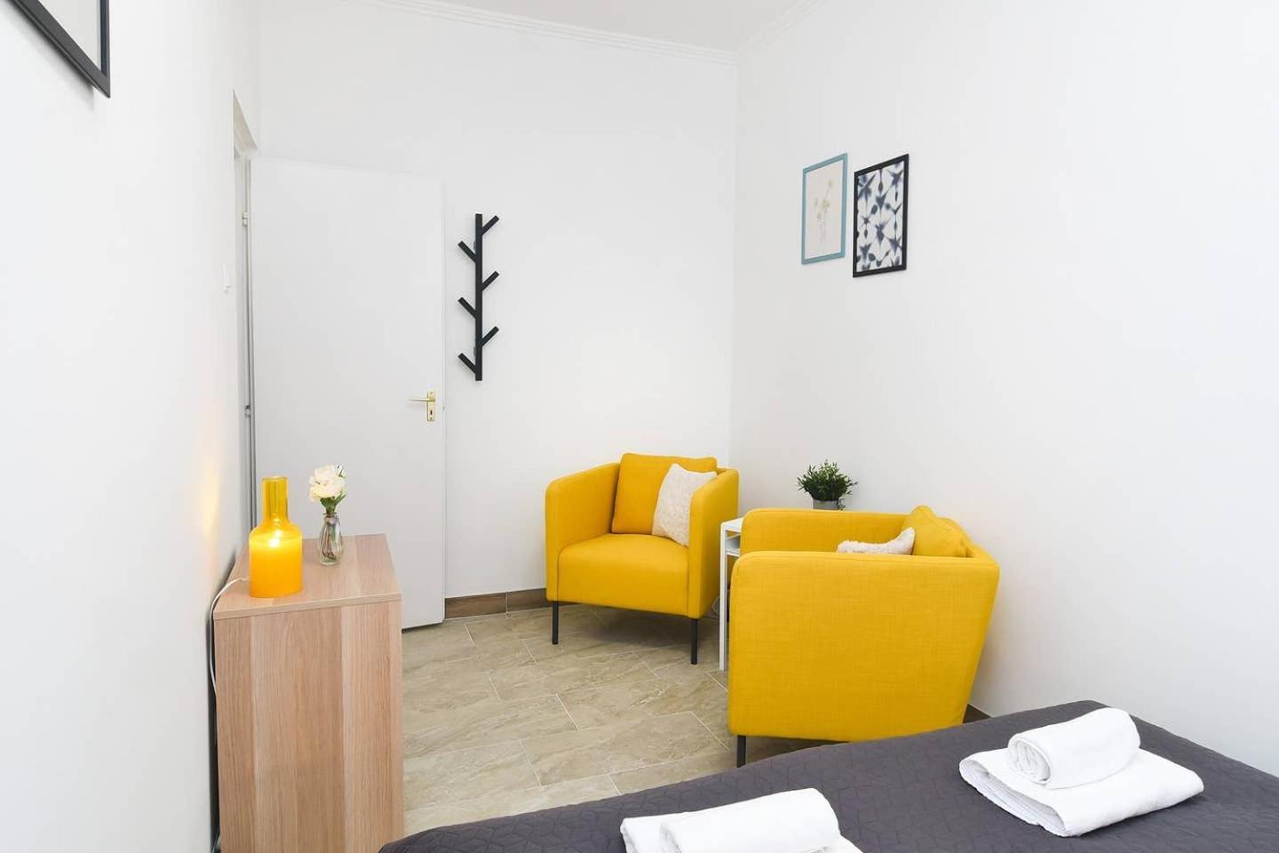 Very Central Apartment Close To Basilica Budapest Exteriör bild