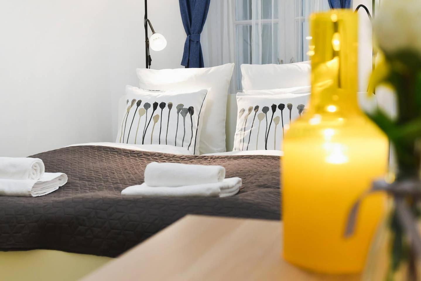 Very Central Apartment Close To Basilica Budapest Exteriör bild