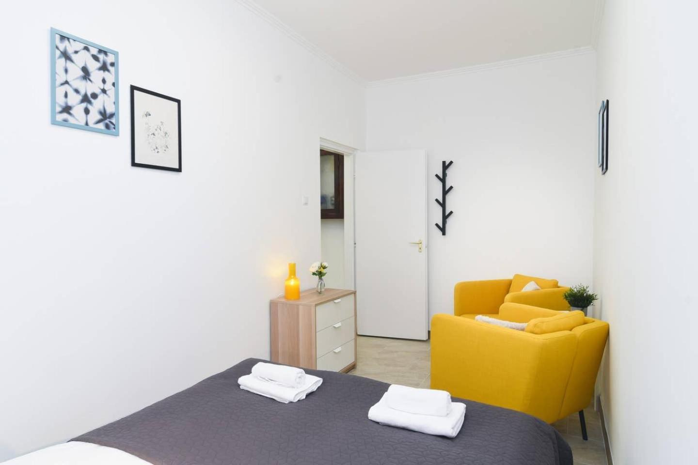 Very Central Apartment Close To Basilica Budapest Exteriör bild