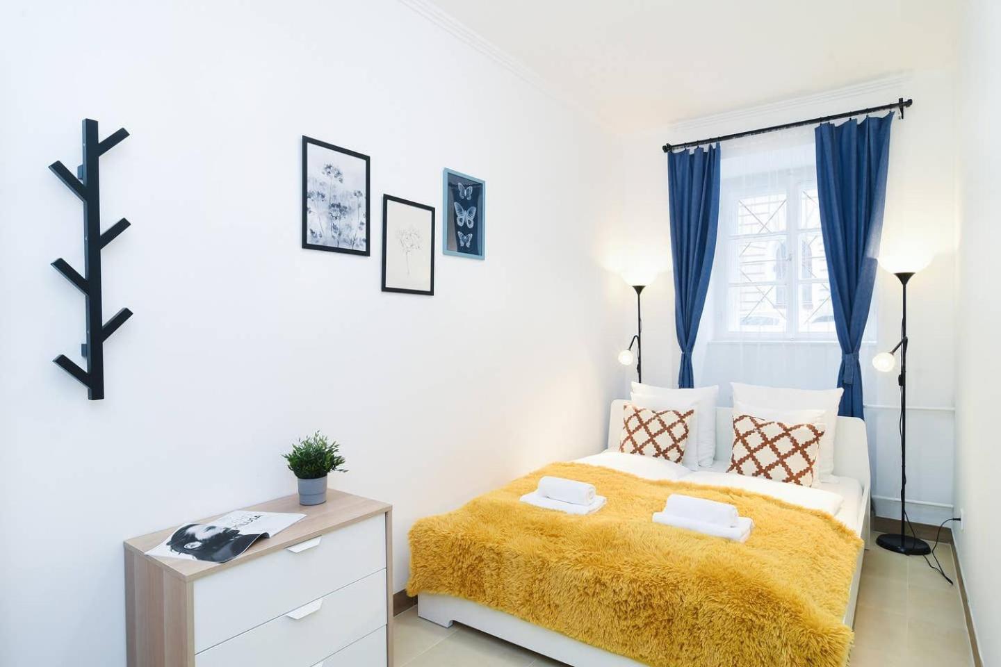 Very Central Apartment Close To Basilica Budapest Exteriör bild